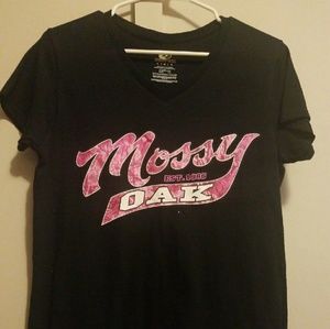 Medium mossy oak shirt